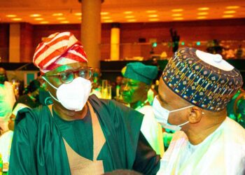 Jamoh Receives Zik Award, Thanks Buhari