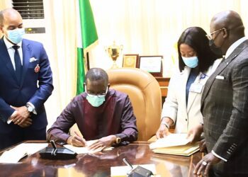 Okowa signs 2022 Appropriation Bill of N479bn