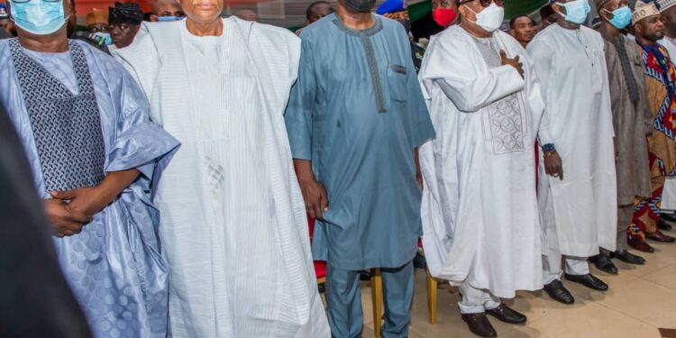 We can only beat our own record, Abdulrazaq says as Kwara APC exco is inaugurated