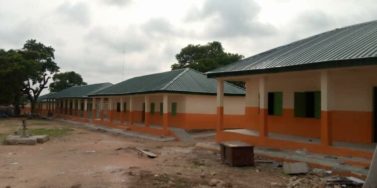 Next time you see an Oke Apomu LGEA School