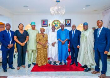 PICTURES: Gov. Sanwo-Olu receives the Board of Trustees of Nigeria Media Merit Award (NMMA) during a Courtesy Visit at Lagos House, Marina, on Tuesday, October 18, 2022