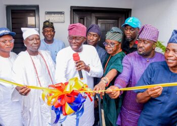 PICTURES: Gov. Sanwo-Olu Inaugurates LSDPC Love Garden Apartments in Surulere on Tuesday, November 8, 2022