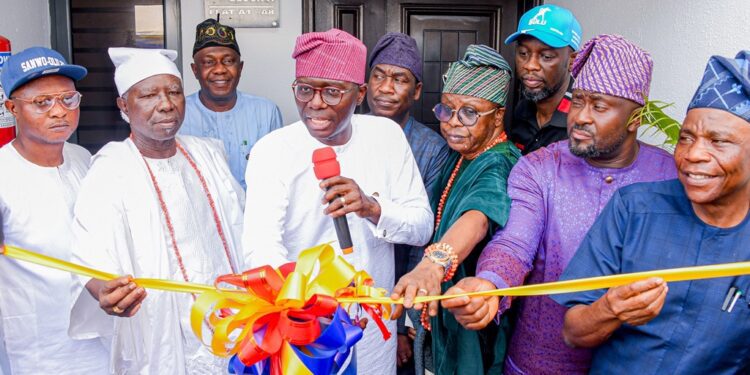 PICTURES: Gov. Sanwo-Olu Inaugurates LSDPC Love Garden Apartments in Surulere on Tuesday, November 8, 2022