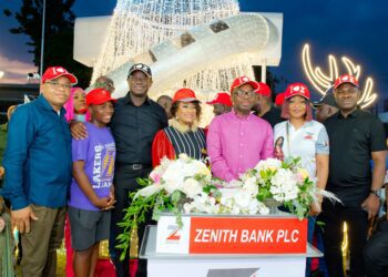 Zenith Bank Activates the Yuletide Season with Ajose Adeogun Street Christmas Light-up