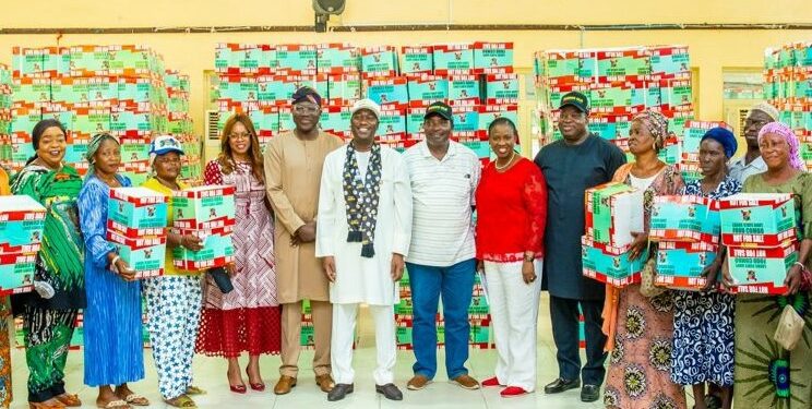 Lagos Commences Distribution Of Palliatives To The Citizenry