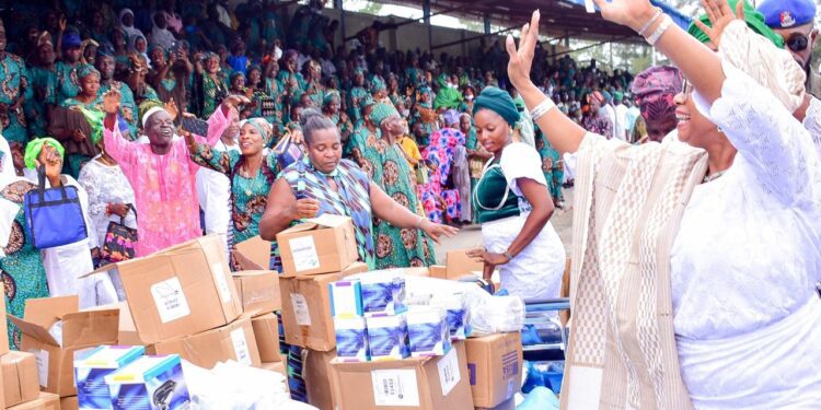 10th Assembly: Lawmaker Empowers Constituents, Facilitates Medical Equipment to PHCs