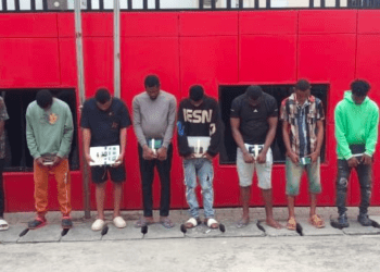 Siblings, 10 Other Suspected Internet Fraudsters Nabbed in Abuja
