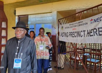 Jonathan, West African Elders call for calm, patience in Liberia after elections