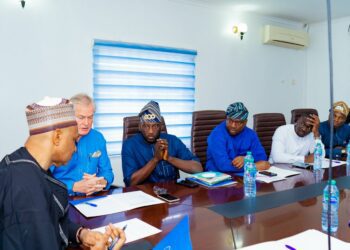 BLUE ECONOMY: Jamoh, Gunter Pauli Meet to Discuss Possibilities