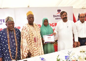 Dangote Petroleum Refinery Awards Scholarships to 473 Students