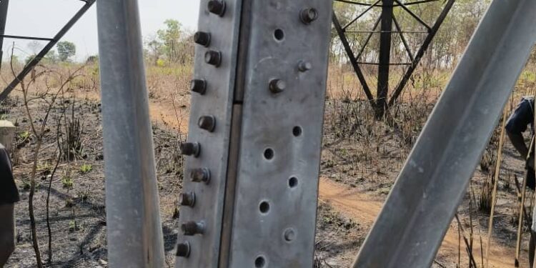 Ugwuaji-Makurdi 330kV Transmission Line Tower T195 Vandalised – TCN Commends Community Vigilance