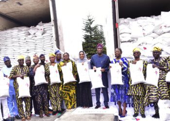 Palliatives: Dangote donates 80,000 bags of rice to Lagos residents