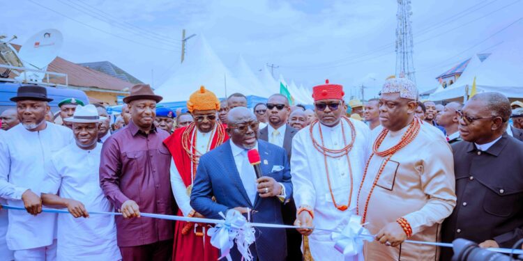 2ND ANNIVERSARY: Oborevwori Inaugurates Multiple Road Projects In Warri